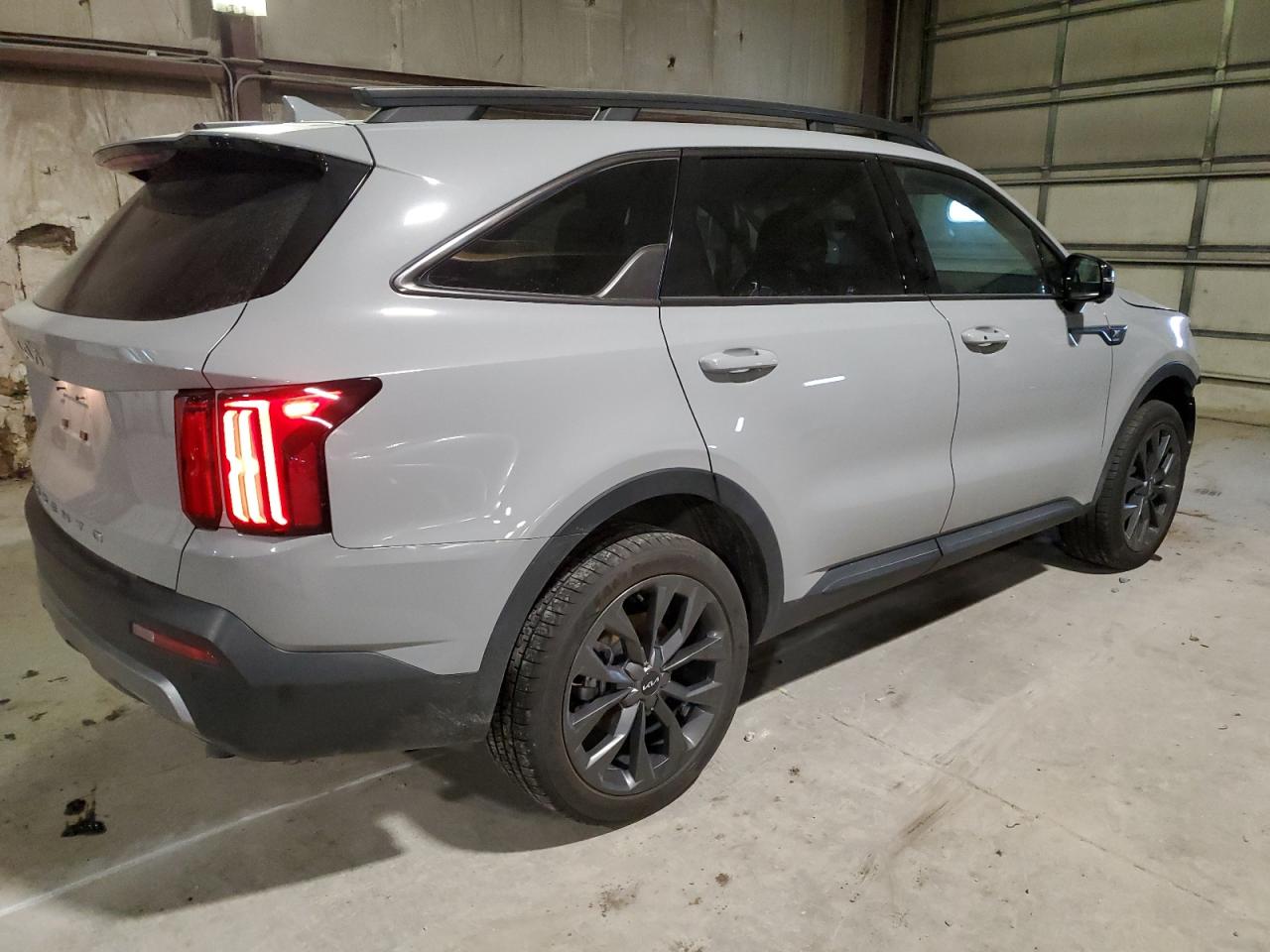 2022 Kia Sorento - Image 3