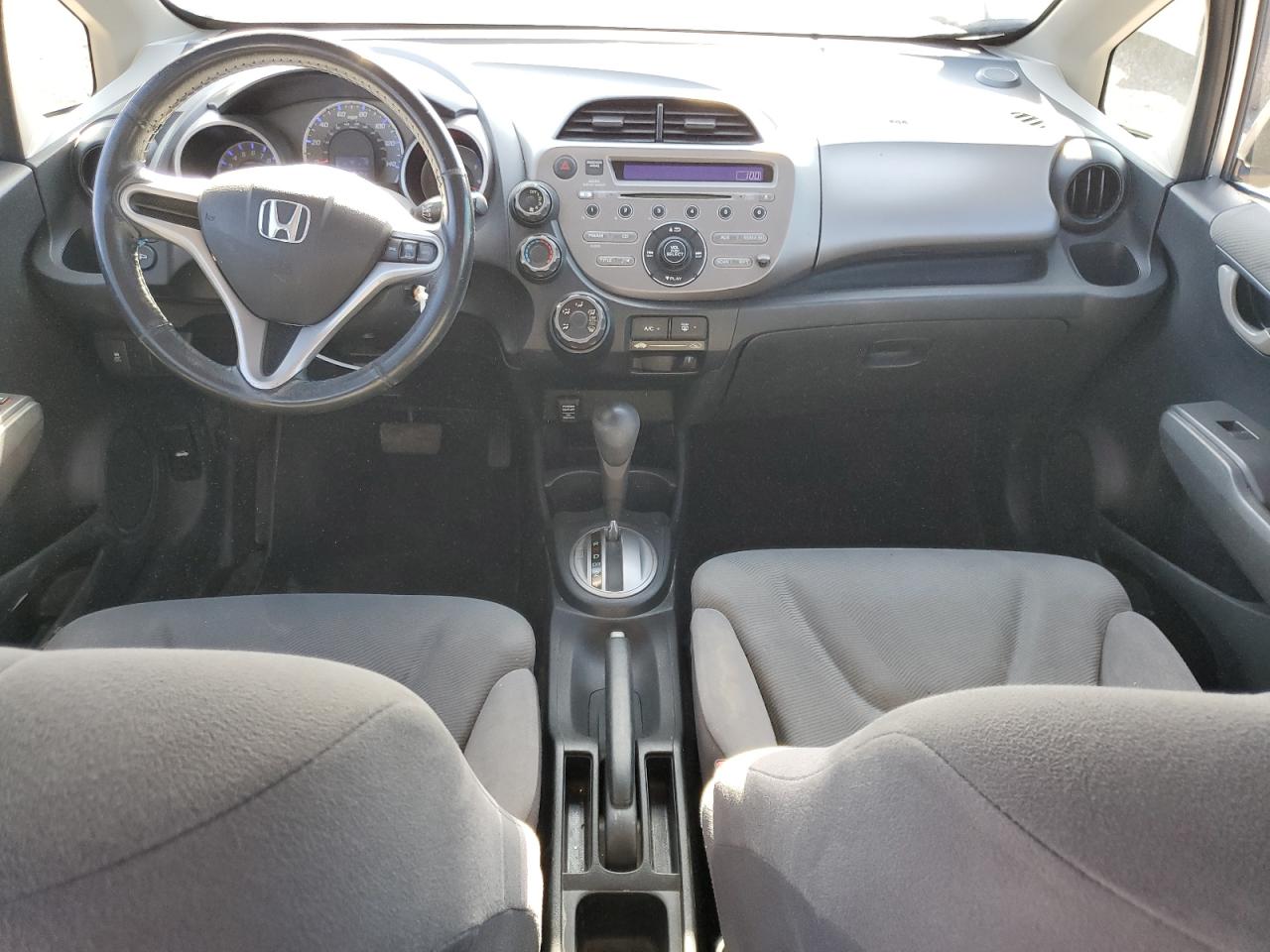 VIN JHMGE8H33DC015852 2013 HONDA FIT no.8