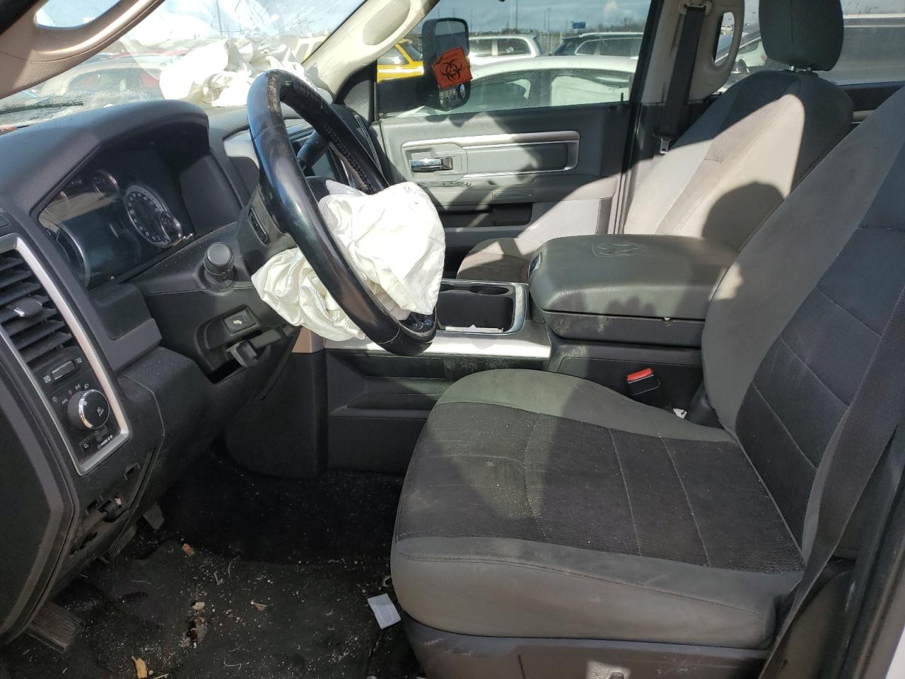 2016 RAM 3500 - Image 7