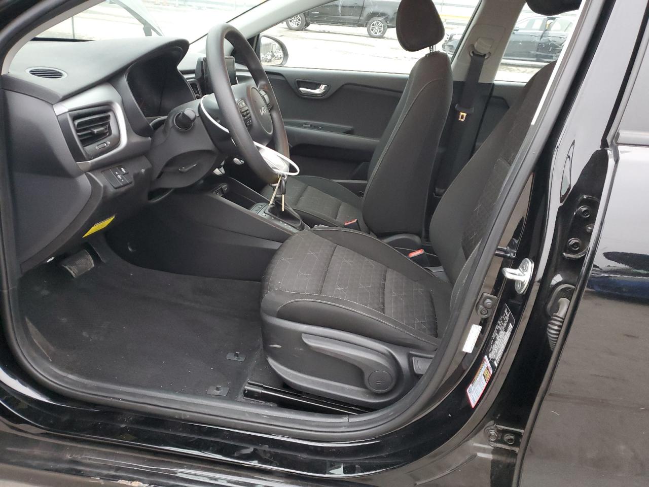 2023 Kia Rio - Image 7