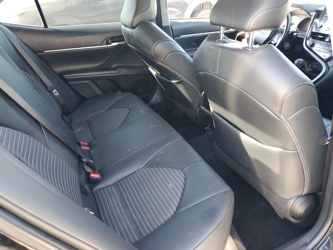 2021 Toyota Camry - Image 10