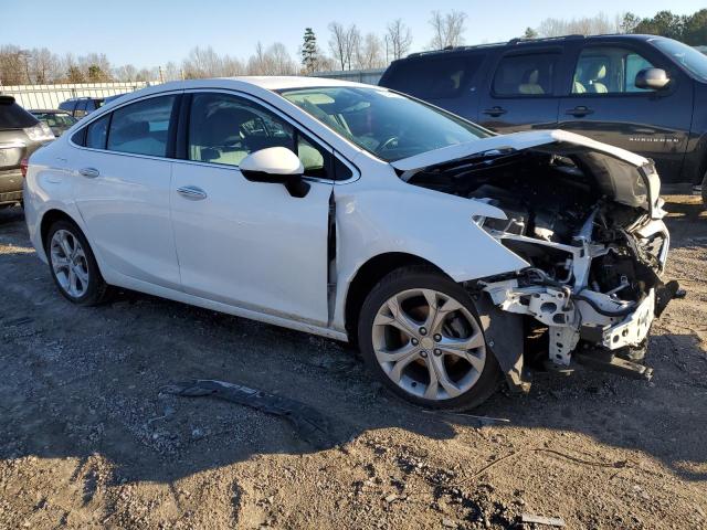  CHEVROLET CRUZE 2017 White