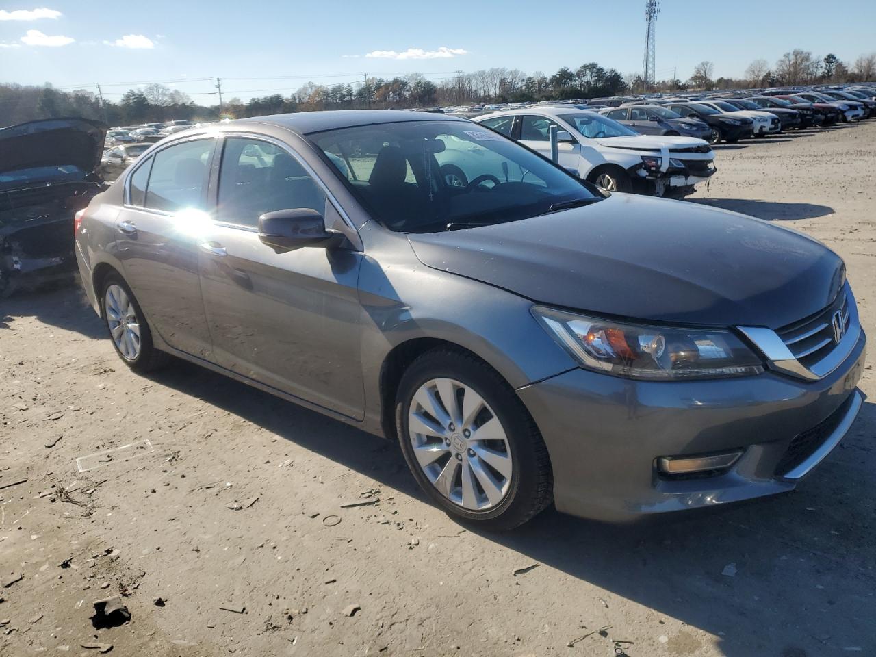 VIN 1HGCR2F70FA168969 2015 HONDA ACCORD no.4