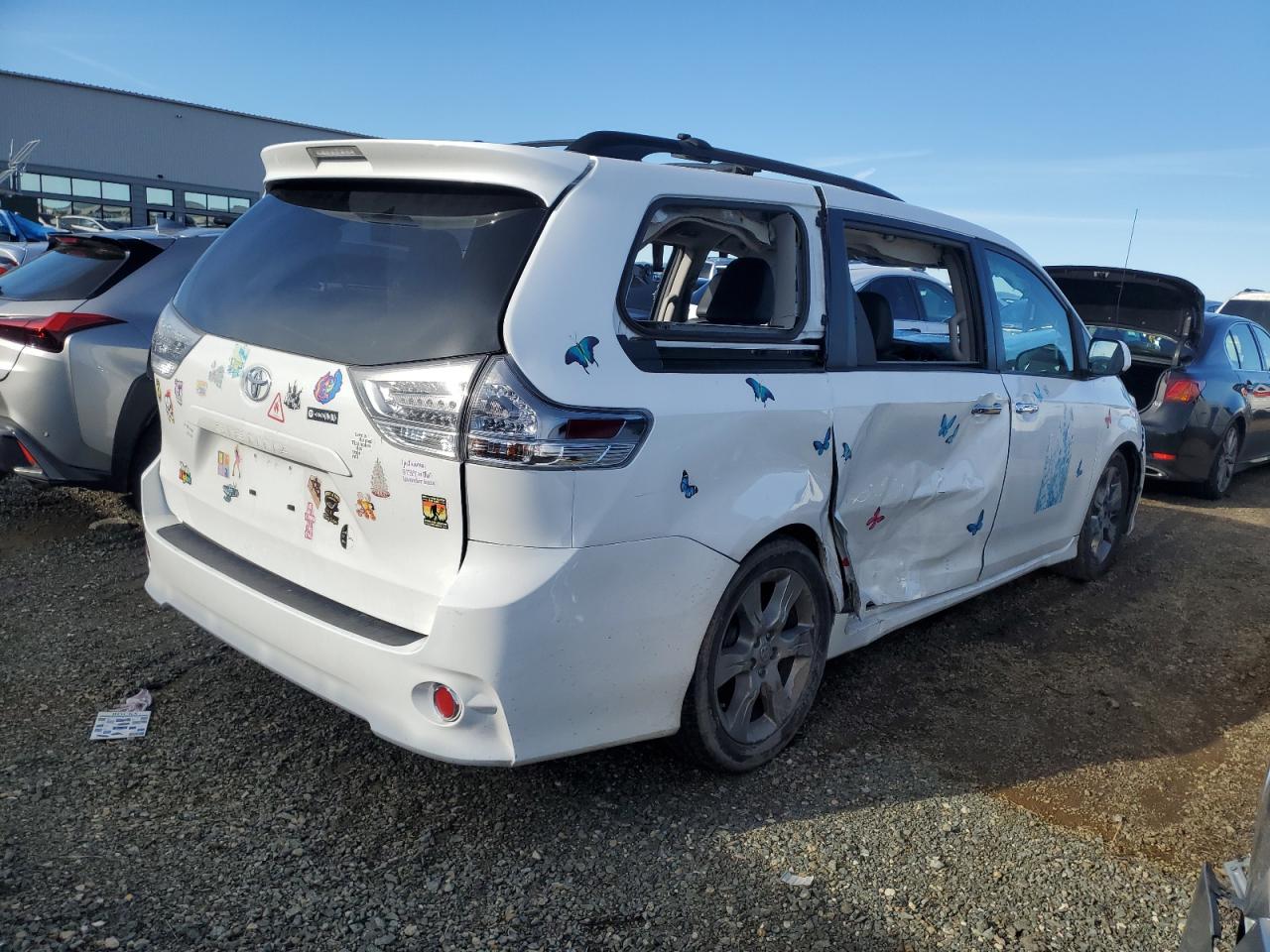 VIN 5TDXK3DC6DS297809 2013 TOYOTA SIENNA no.3