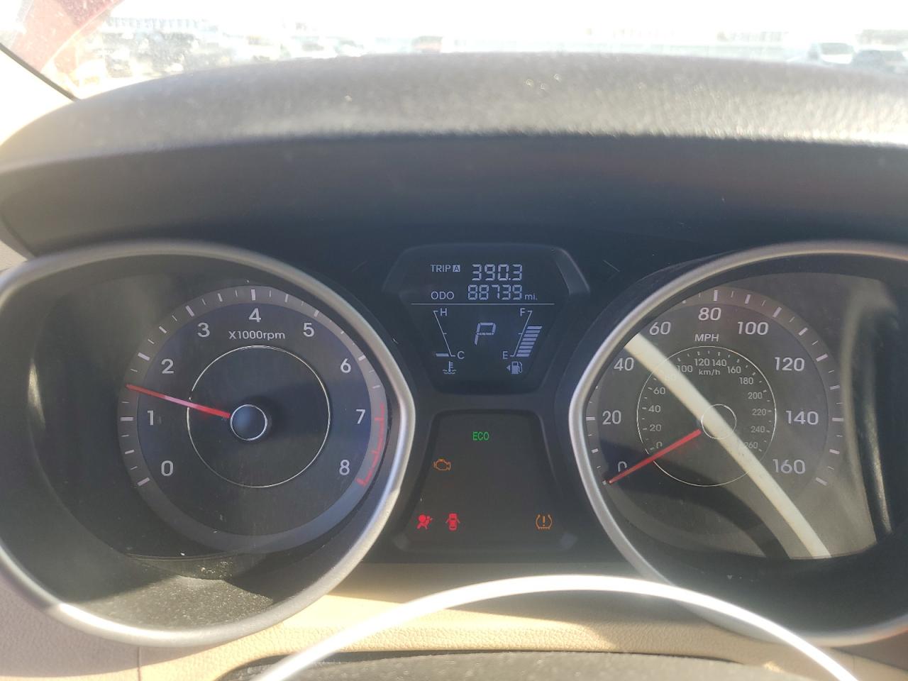 2013 Hyundai Elantra - Image 9
