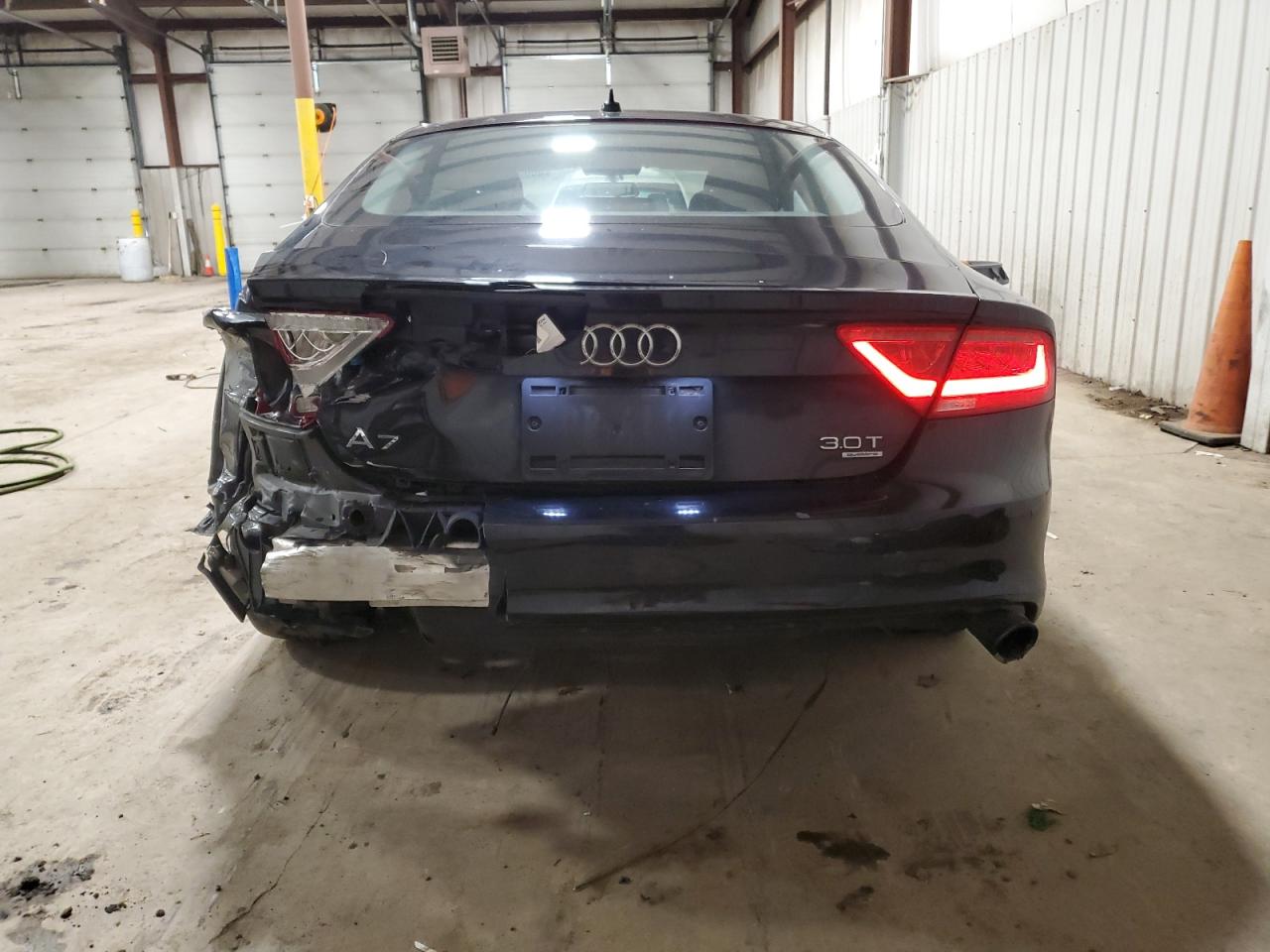 VIN WAU2GAFC0EN096425 2014 AUDI A7 no.6