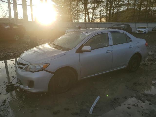  TOYOTA COROLLA 2013 Silver