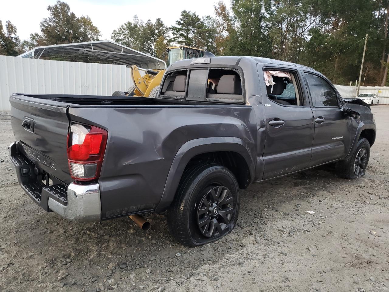 VIN 5TFAX5GN3MX194289 2021 TOYOTA TACOMA no.3