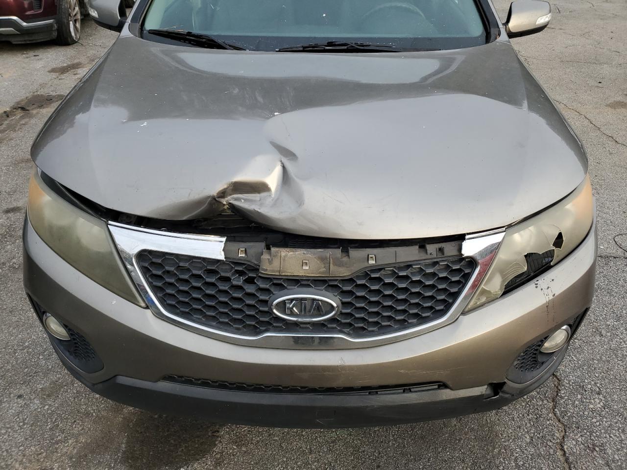 2011 Kia Sorento - Image 12