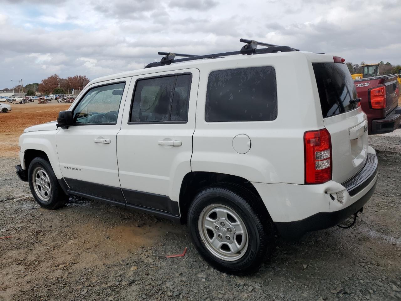 VIN 1C4NJPBA3ED572973 2014 JEEP PATRIOT no.2