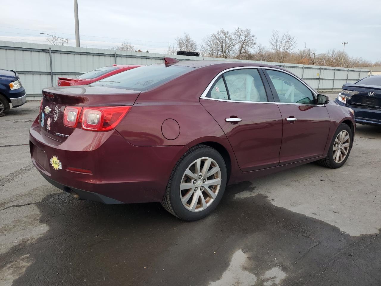 VIN 1G11E5SA5GF136018 2016 CHEVROLET MALIBU no.3