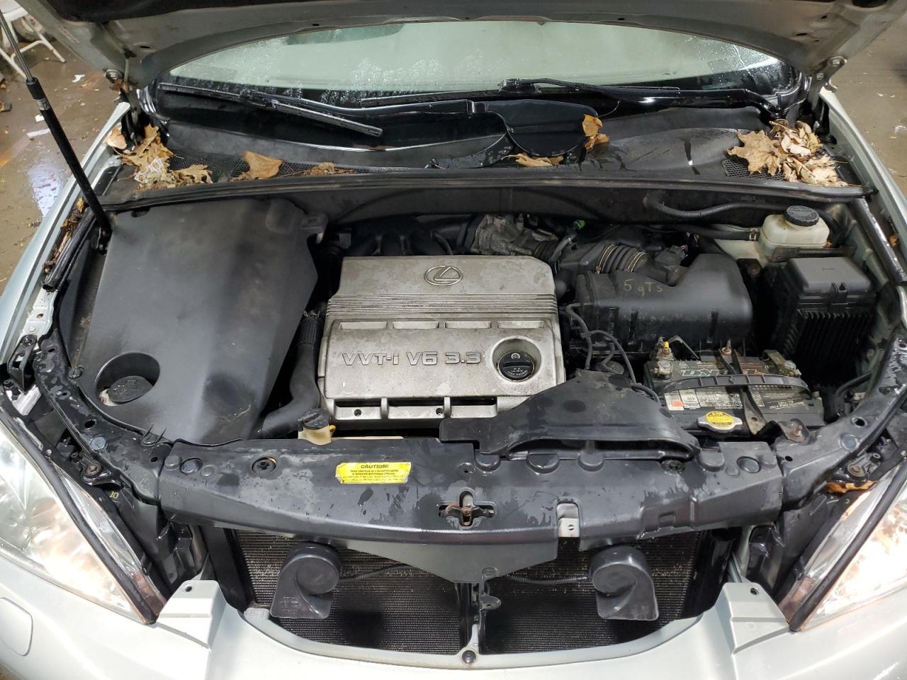 2004 Lexus RX - Image 11