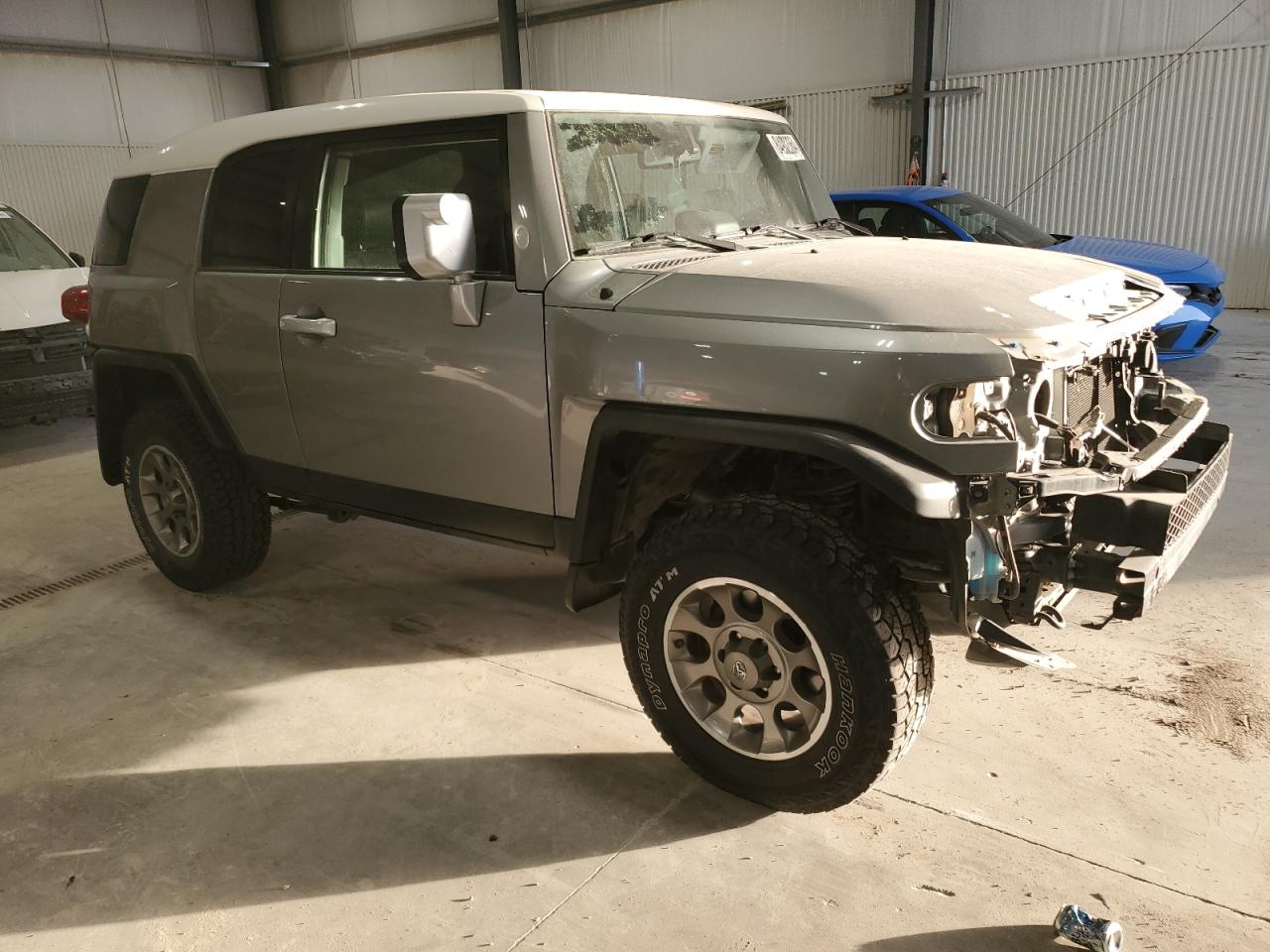 2012 Toyota FJ Cruiser - Image 4