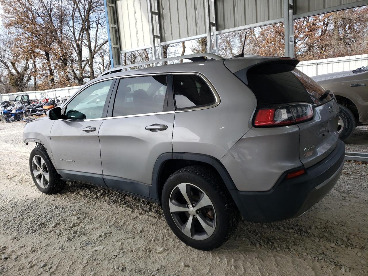 2019 Jeep Grand Cherokee - Image 2