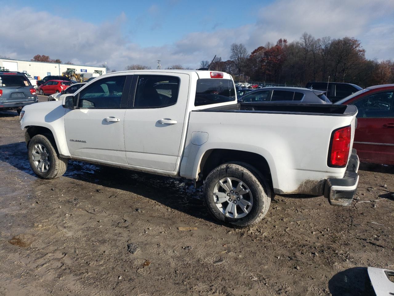 2022 Chevrolet Colorado - Image 2