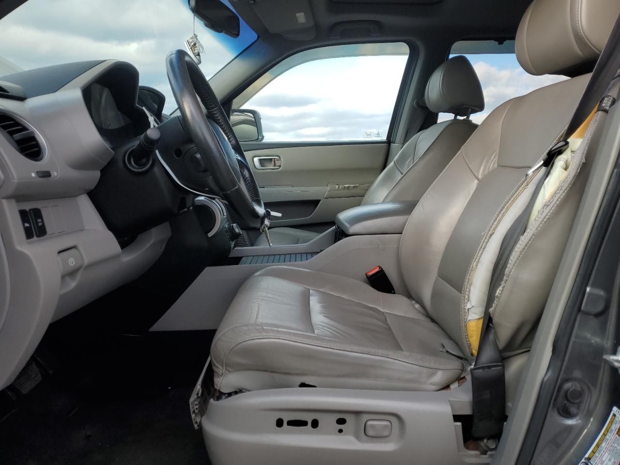 2011 Honda Pilot Touring VIN: 5FNYF4H9XBB018473 Lot: 83220684