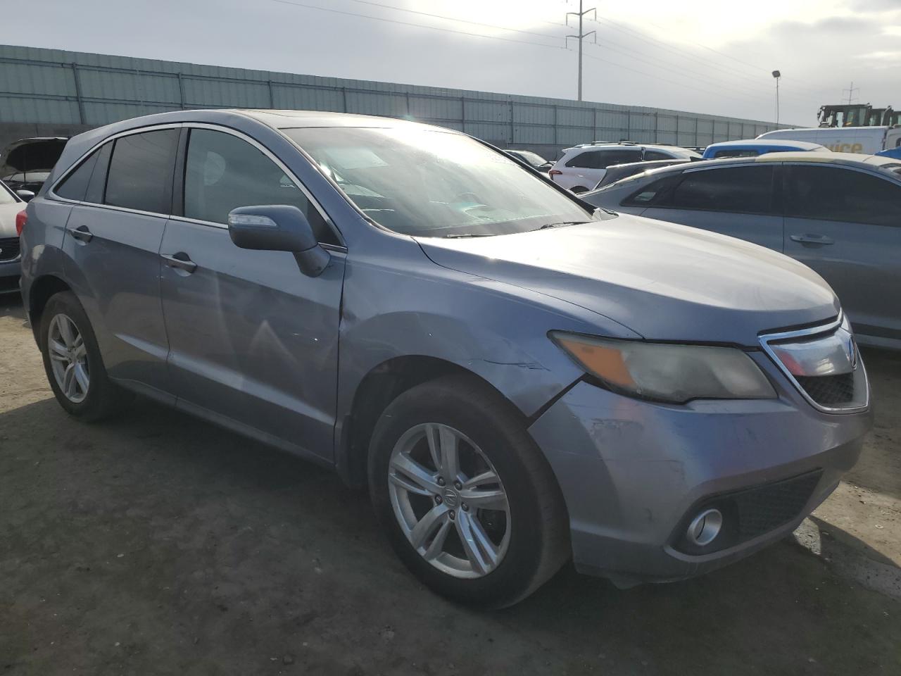 VIN 5J8TB3H59FL017400 2015 ACURA RDX no.4