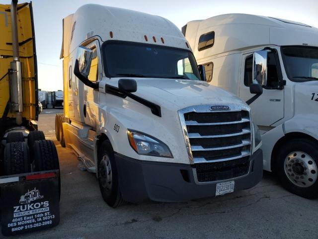 2020 Freightliner Cascadia 126 