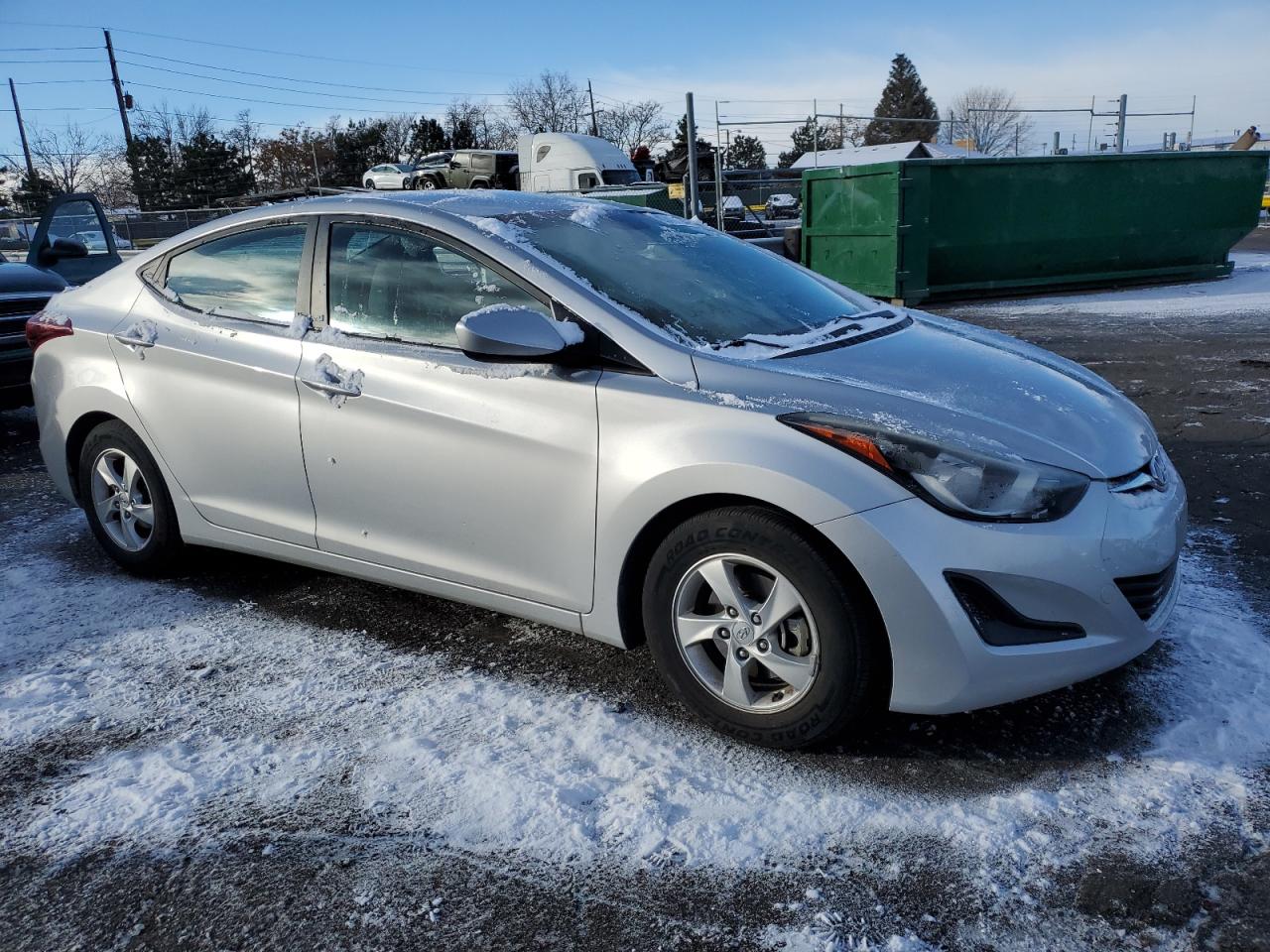 VIN KMHDH4AE5FU323100 2015 HYUNDAI ELANTRA no.4