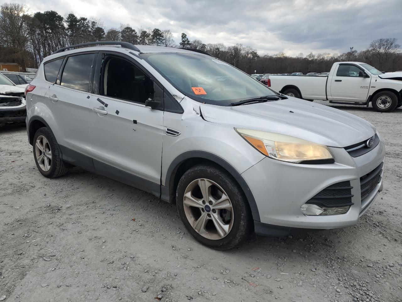 VIN 1FMCU0GXXFUA63964 2015 FORD ESCAPE no.4