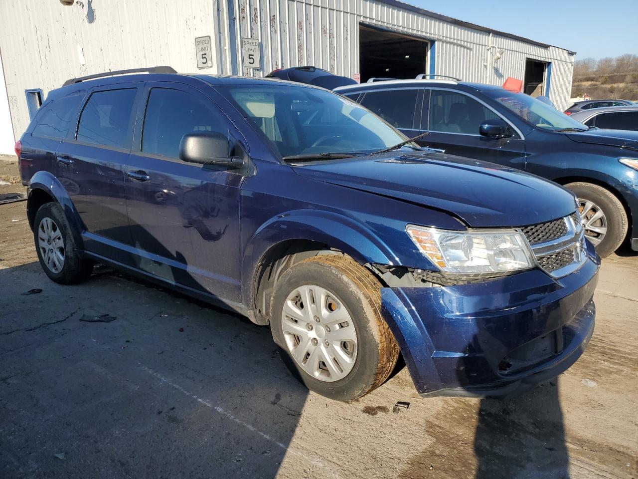 VIN 3C4PDDAG1JT172970 2018 DODGE JOURNEY no.4