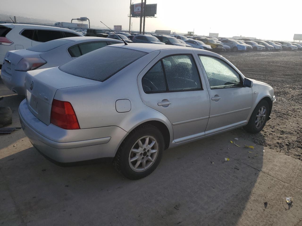 2002 Volkswagen Jetta - Image 3