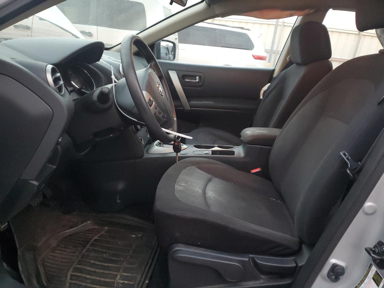 2015 Nissan Rogue - Image 7
