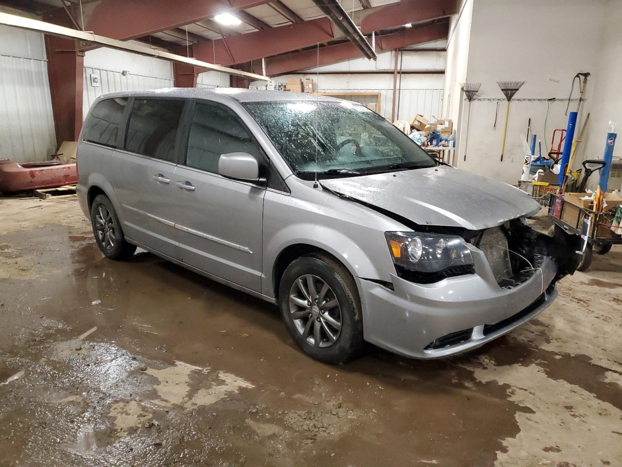 VIN 2C4RC1HG7FR720108 2015 CHRYSLER MINIVAN no.4