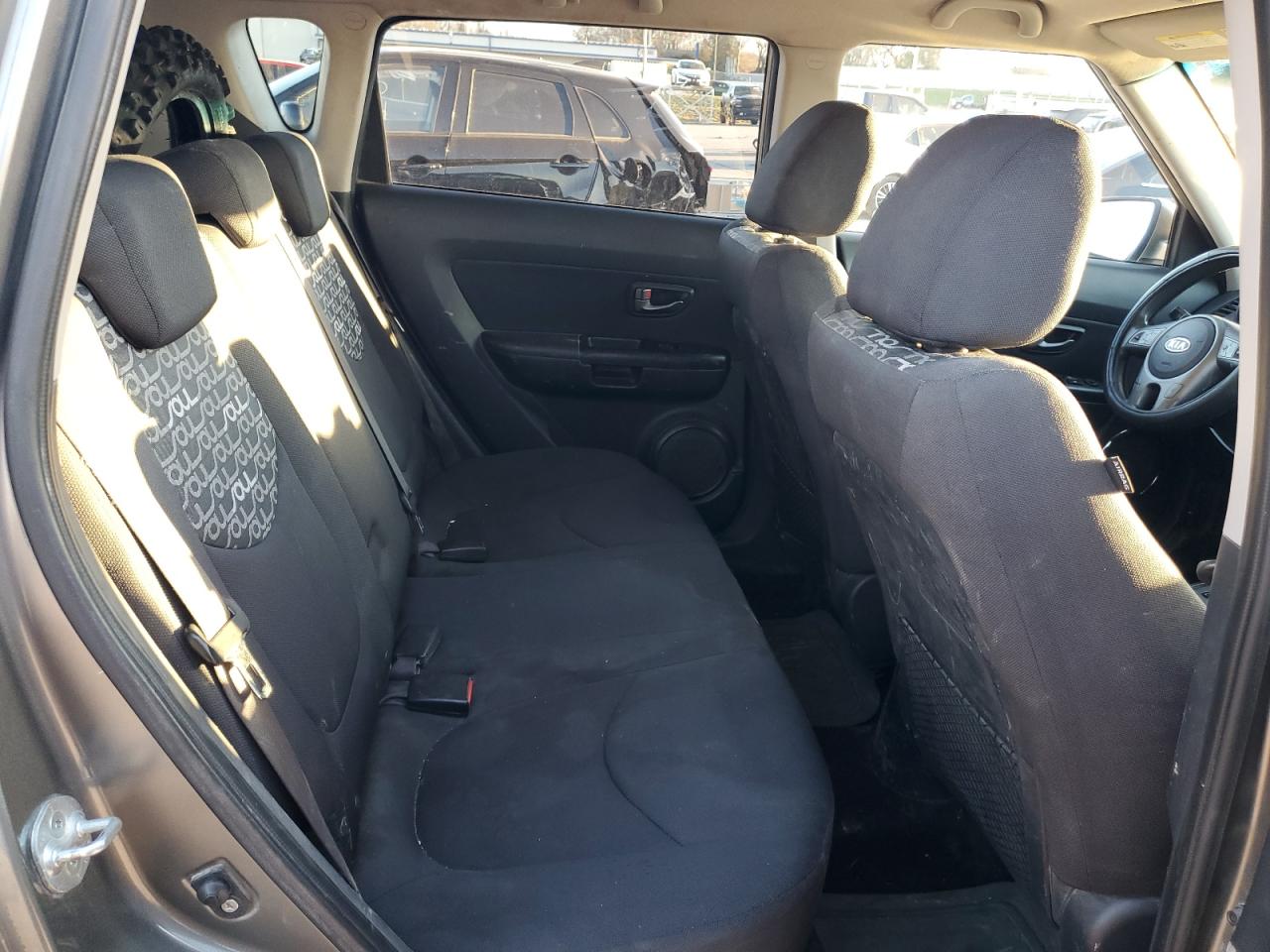 2010 Kia Soul + VIN: KNDJT2A27A7172347 Lot: 88440445