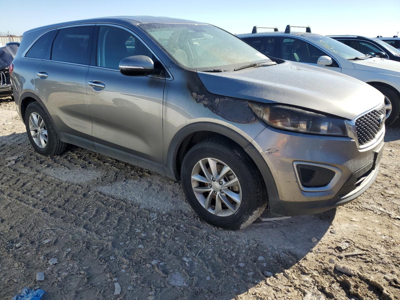 2018 Kia Sorento - Image 4