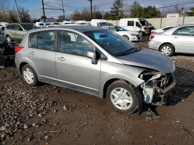  NISSAN VERSA 2012 Серебристый