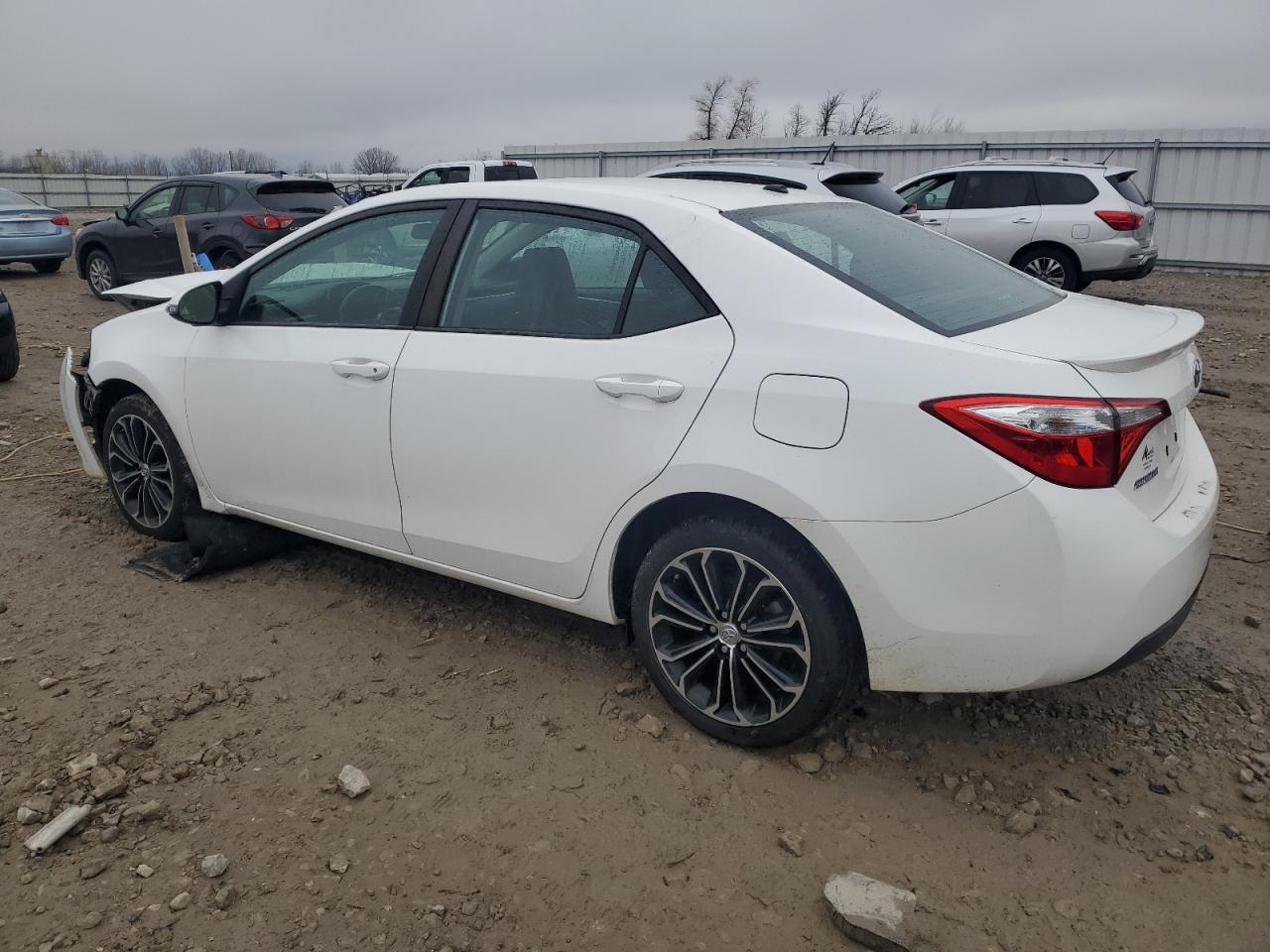 VIN 2T1BURHE4GC567393 2016 TOYOTA COROLLA no.2