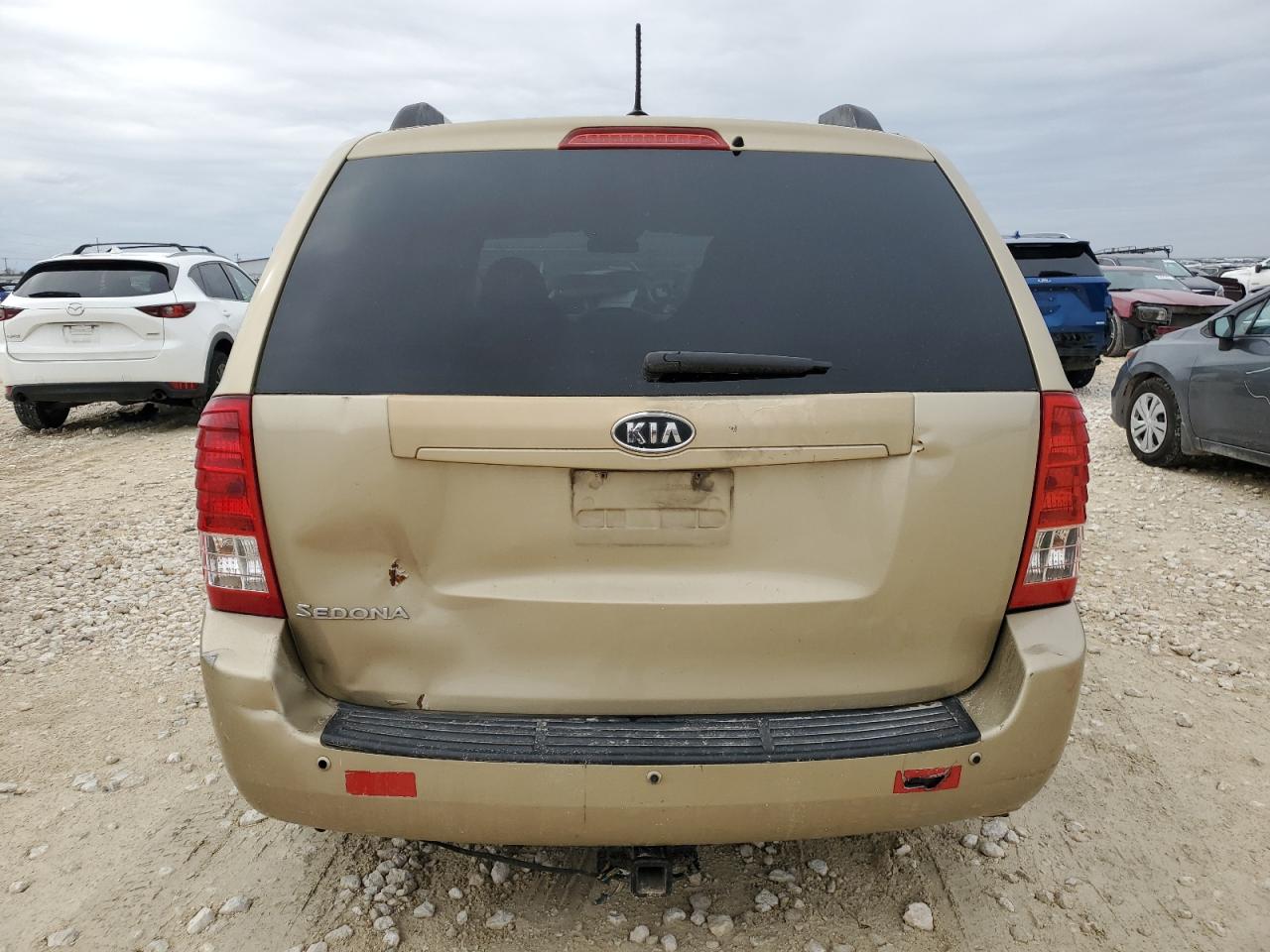 2011 Kia Sedona Lx VIN: KNDMG4C71B6384075 Lot: 83340494