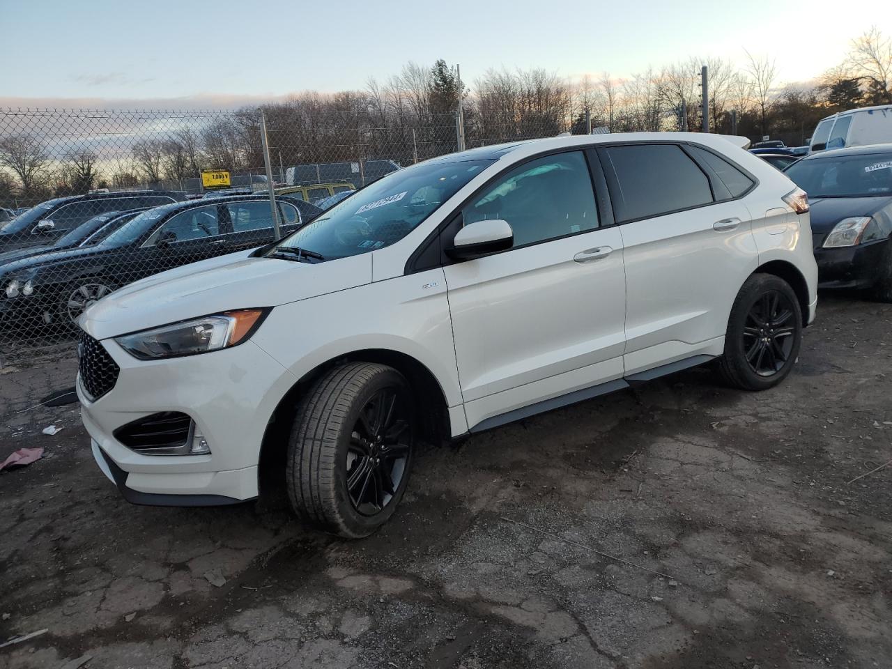 2022 Ford Edge - Image 1