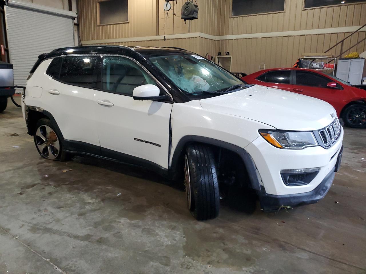 2018 Jeep Compass - Image 4