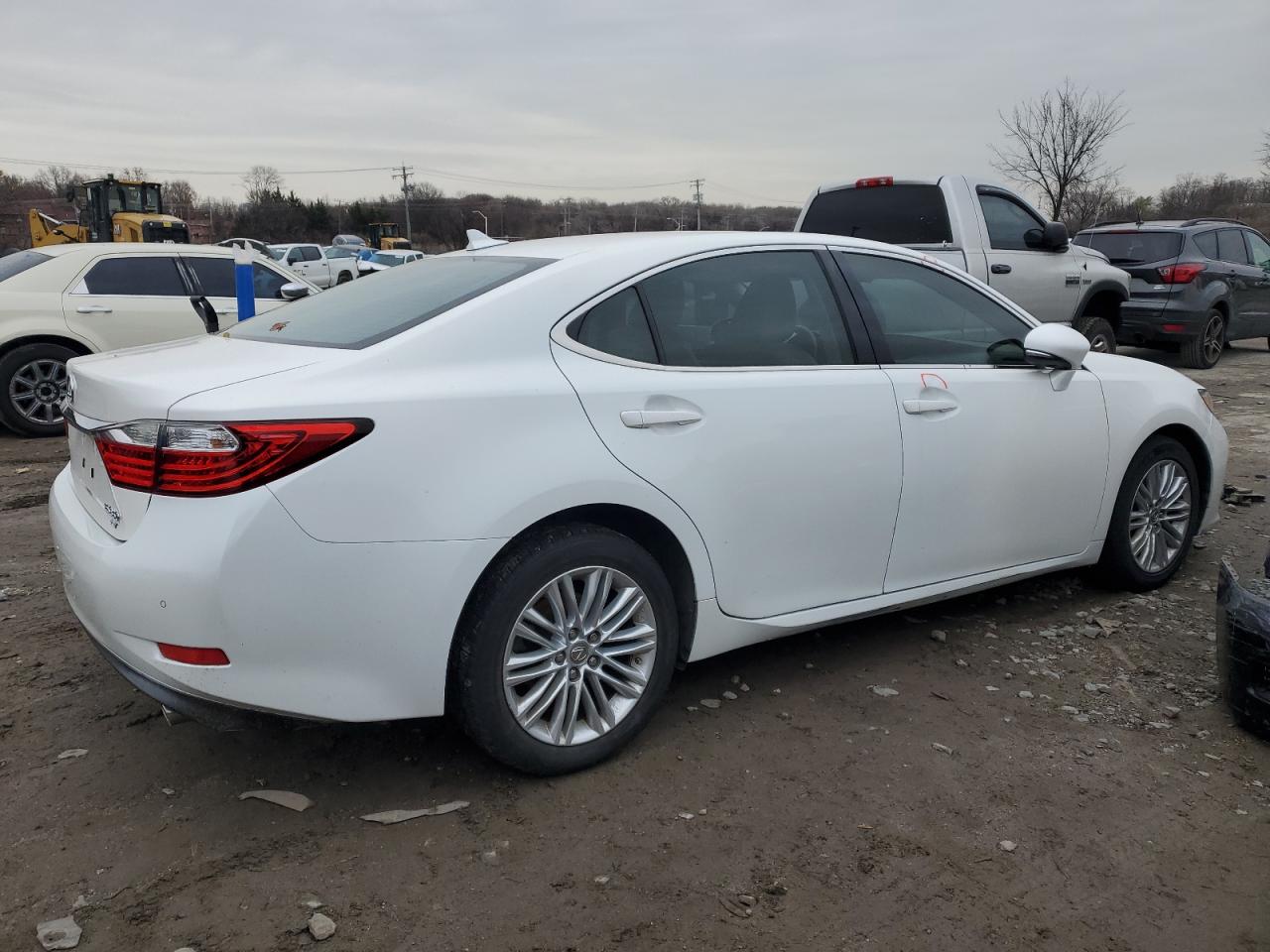 2014 Lexus ES - Image 3