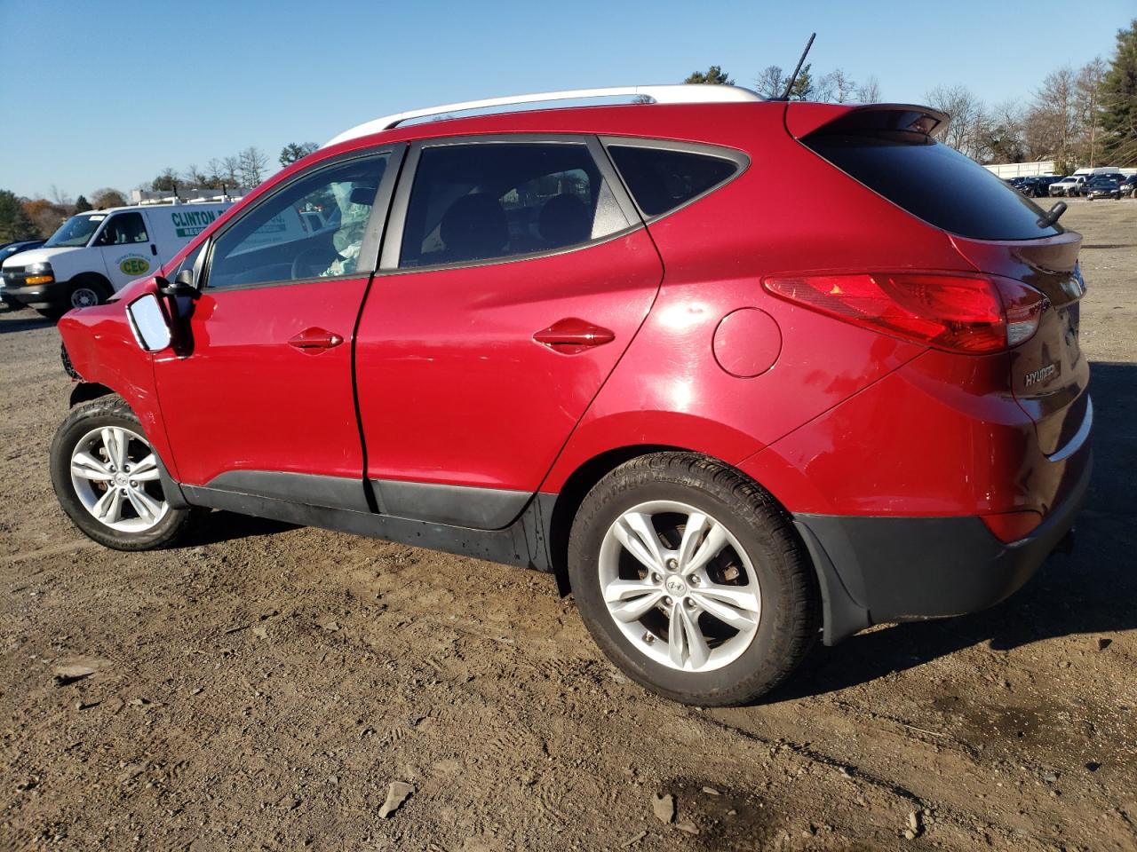 2013 Hyundai Tucson - Image 2