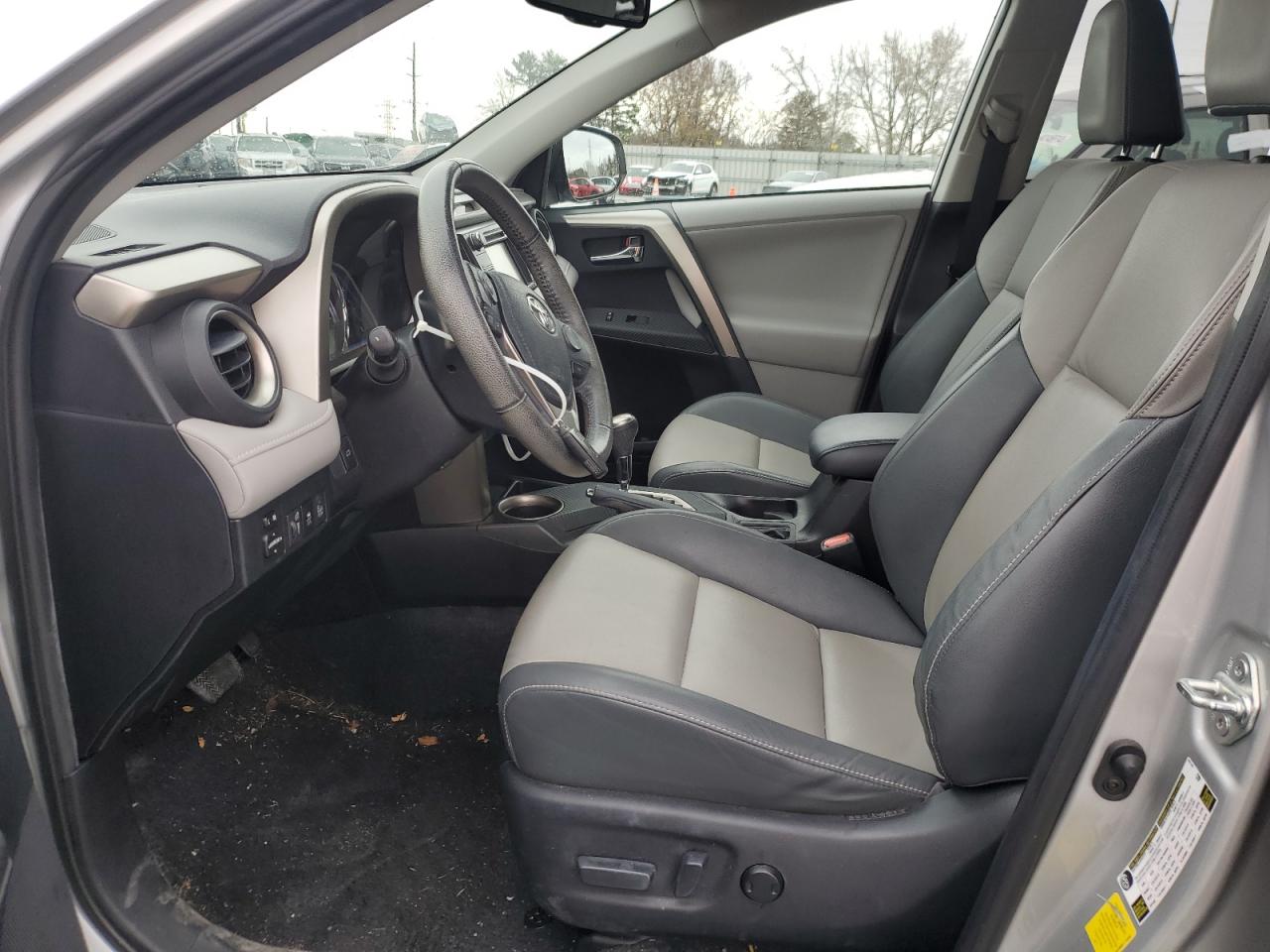 2013 Toyota RAV 4 - Image 7