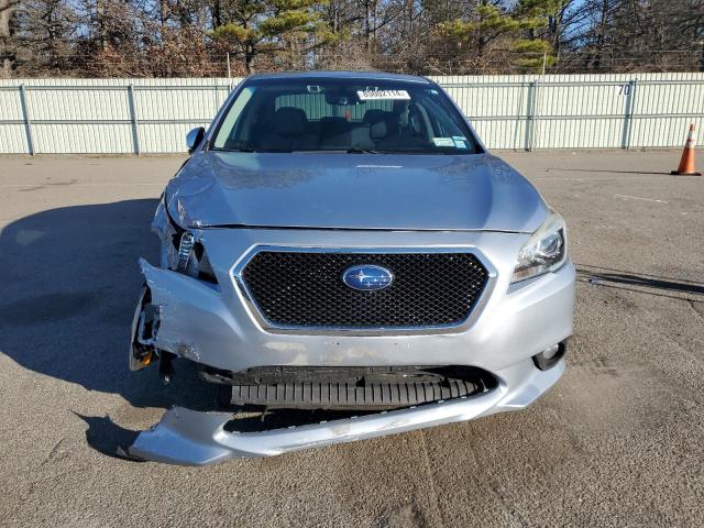  SUBARU LEGACY 2017 Srebrny
