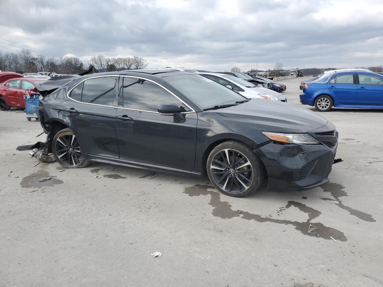 VIN 4T1B61HK0JU142339 2018 TOYOTA CAMRY no.4