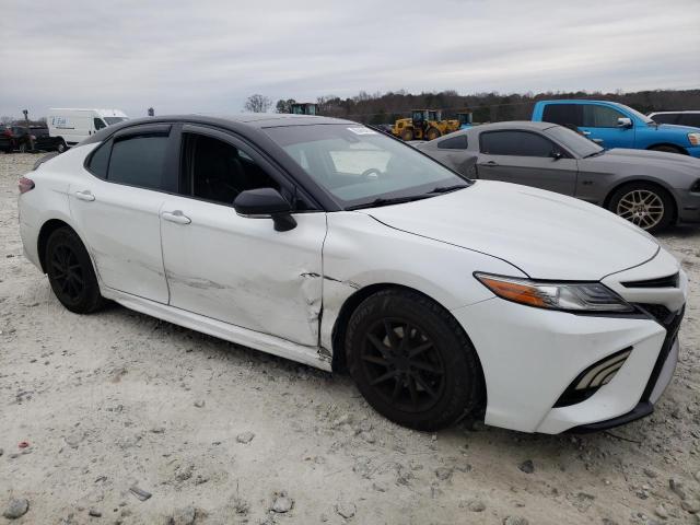  TOYOTA CAMRY 2018 White