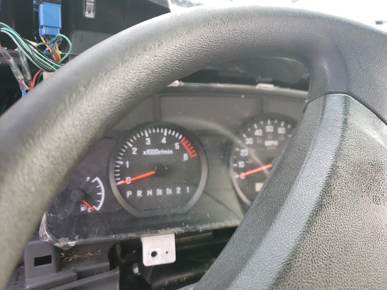 2016 Isuzu NPR - Image 9