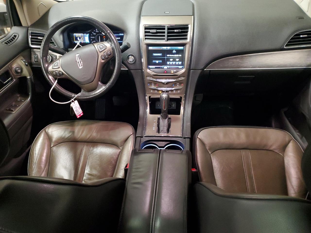 2013 Lincoln MKX - Image 8
