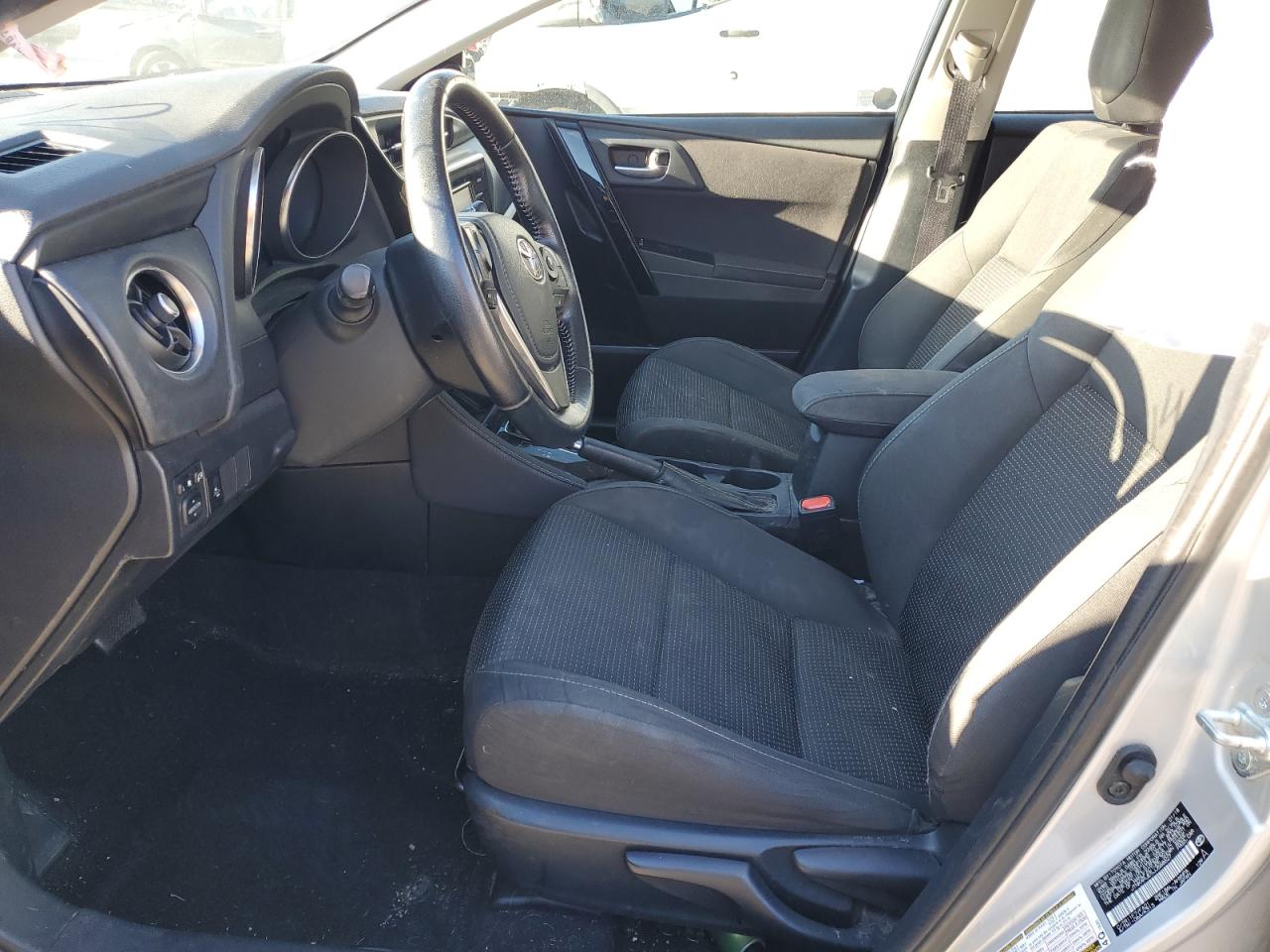 JTNKARJE5JJ568627 TOYOTA COROLLA 2018