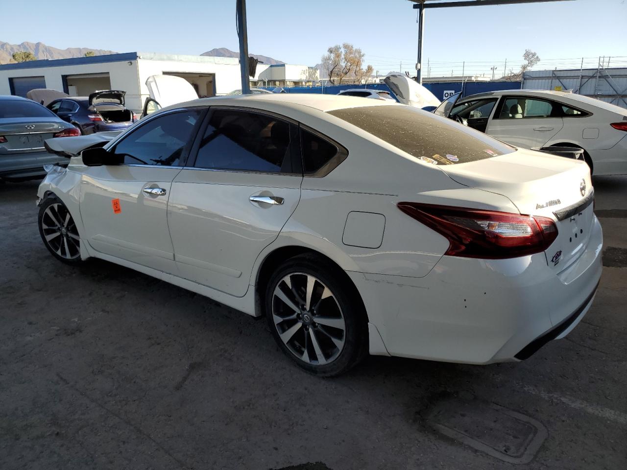 VIN 1N4AL3AP3JC472742 2018 NISSAN ALTIMA no.2