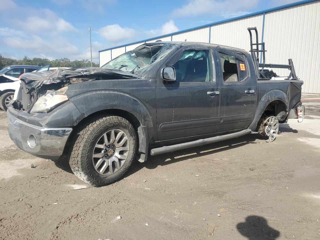 2013 NISSAN FRONTIER