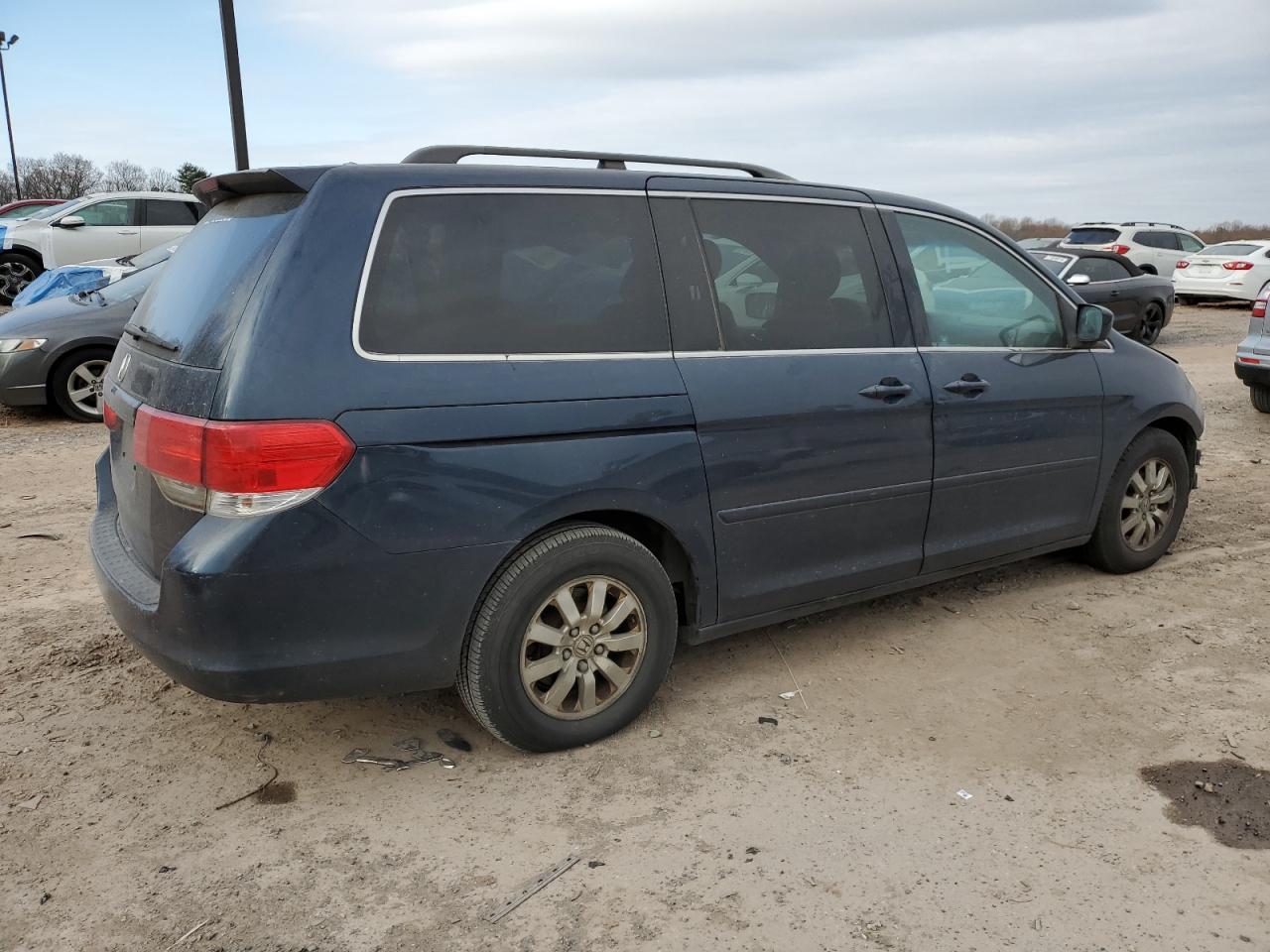 2010 Honda Odyssey - Image 3
