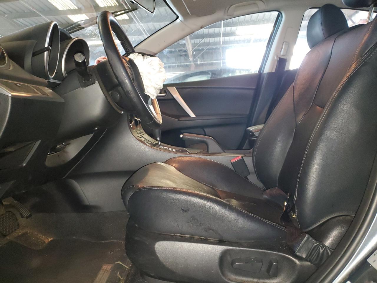 2012 Mazda 3 - Image 7