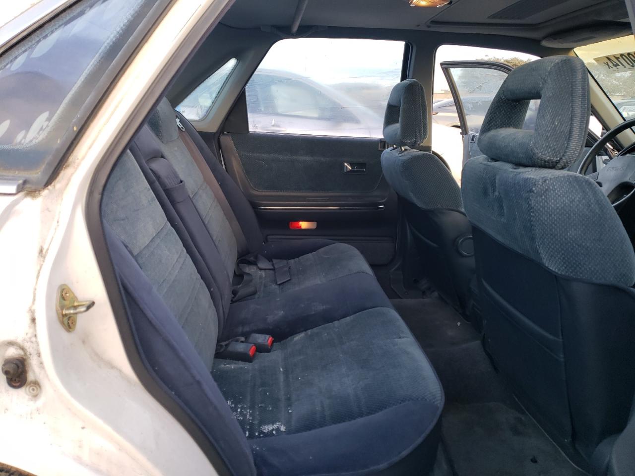 1992 Mazda 626 Dx VIN: 1YVGD22B7N5214355 Lot: 86899014
