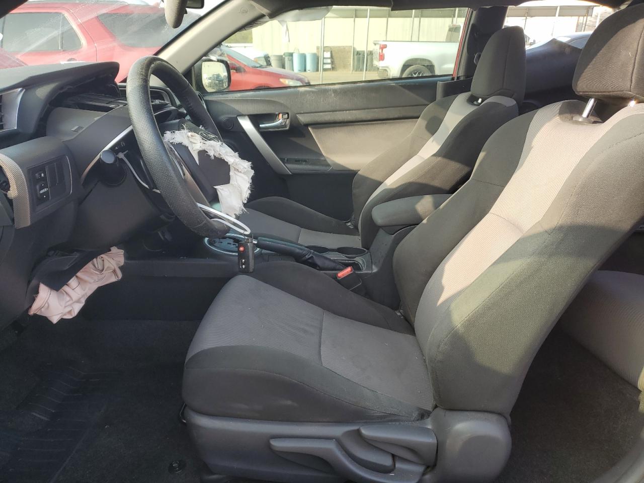 2016 Scion tC - Image 7